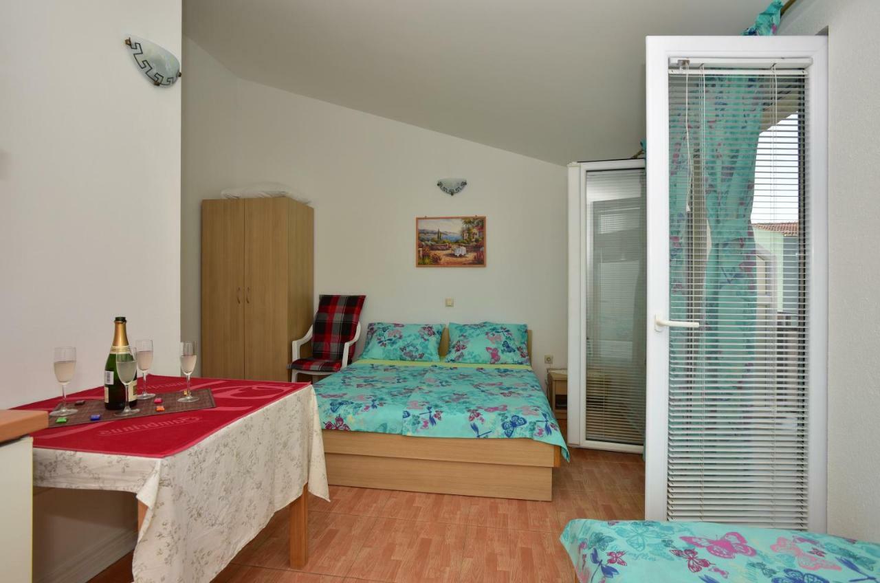 Studio Apartments Antonio ماكارسكا المظهر الخارجي الصورة