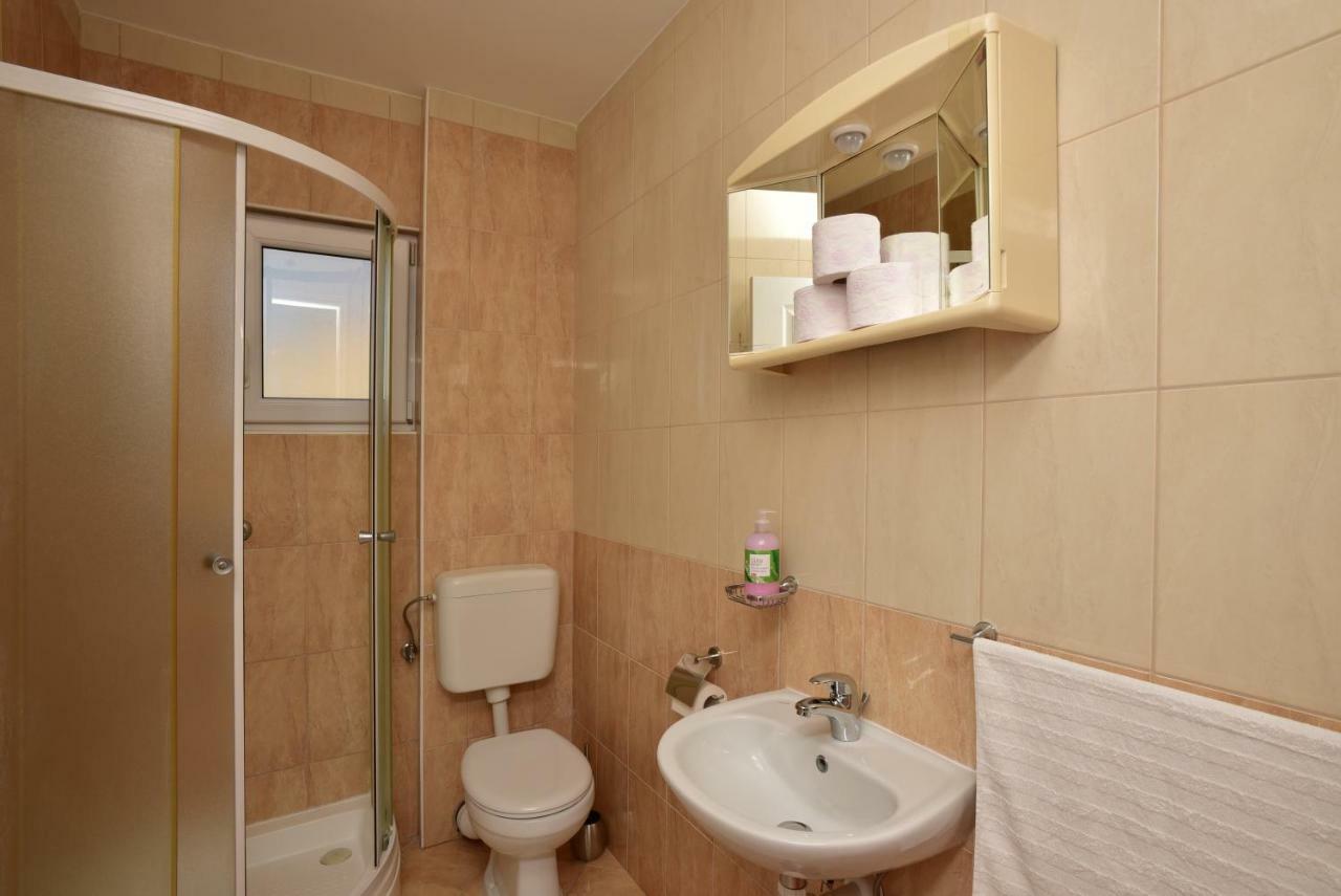 Studio Apartments Antonio ماكارسكا المظهر الخارجي الصورة