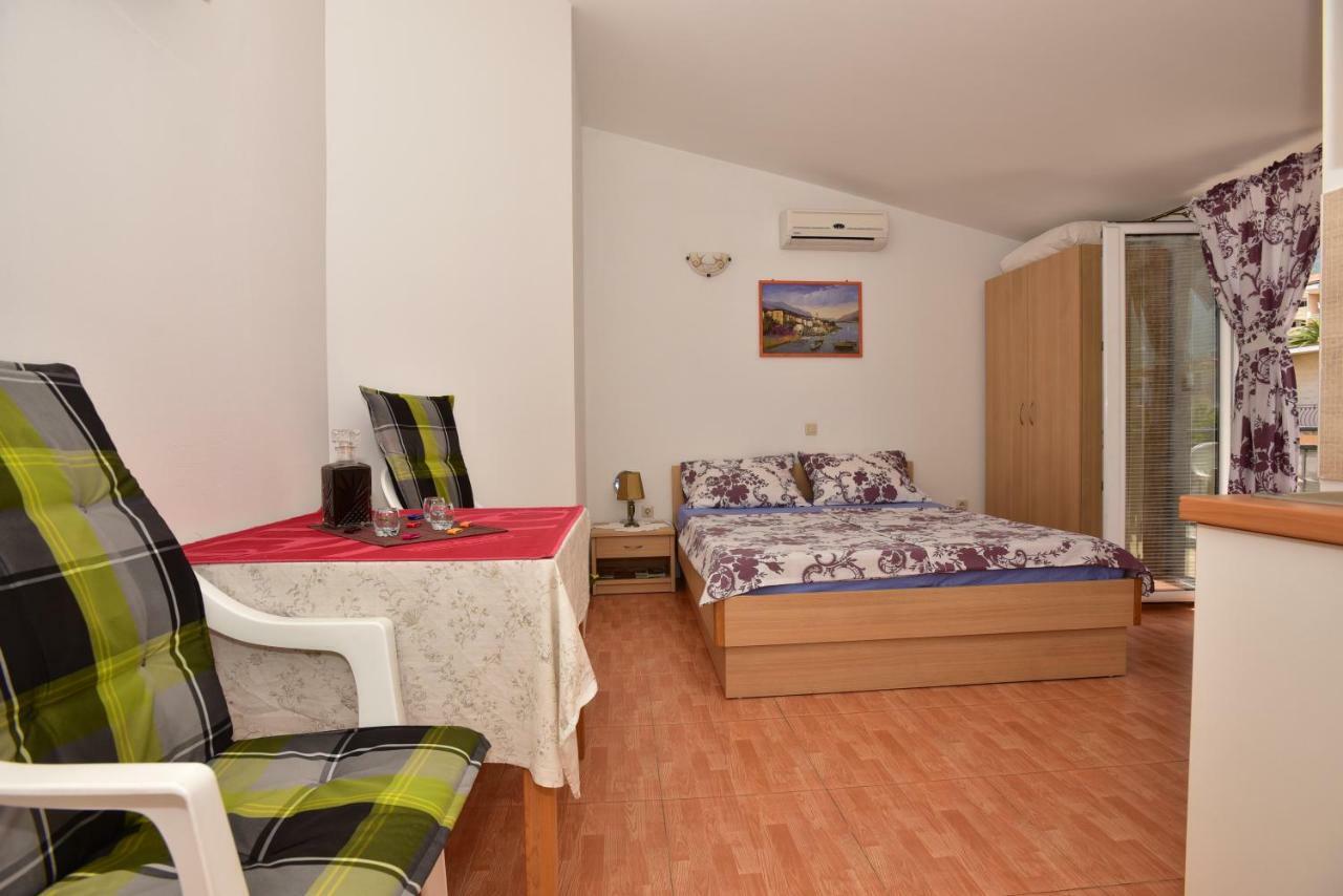 Studio Apartments Antonio ماكارسكا المظهر الخارجي الصورة