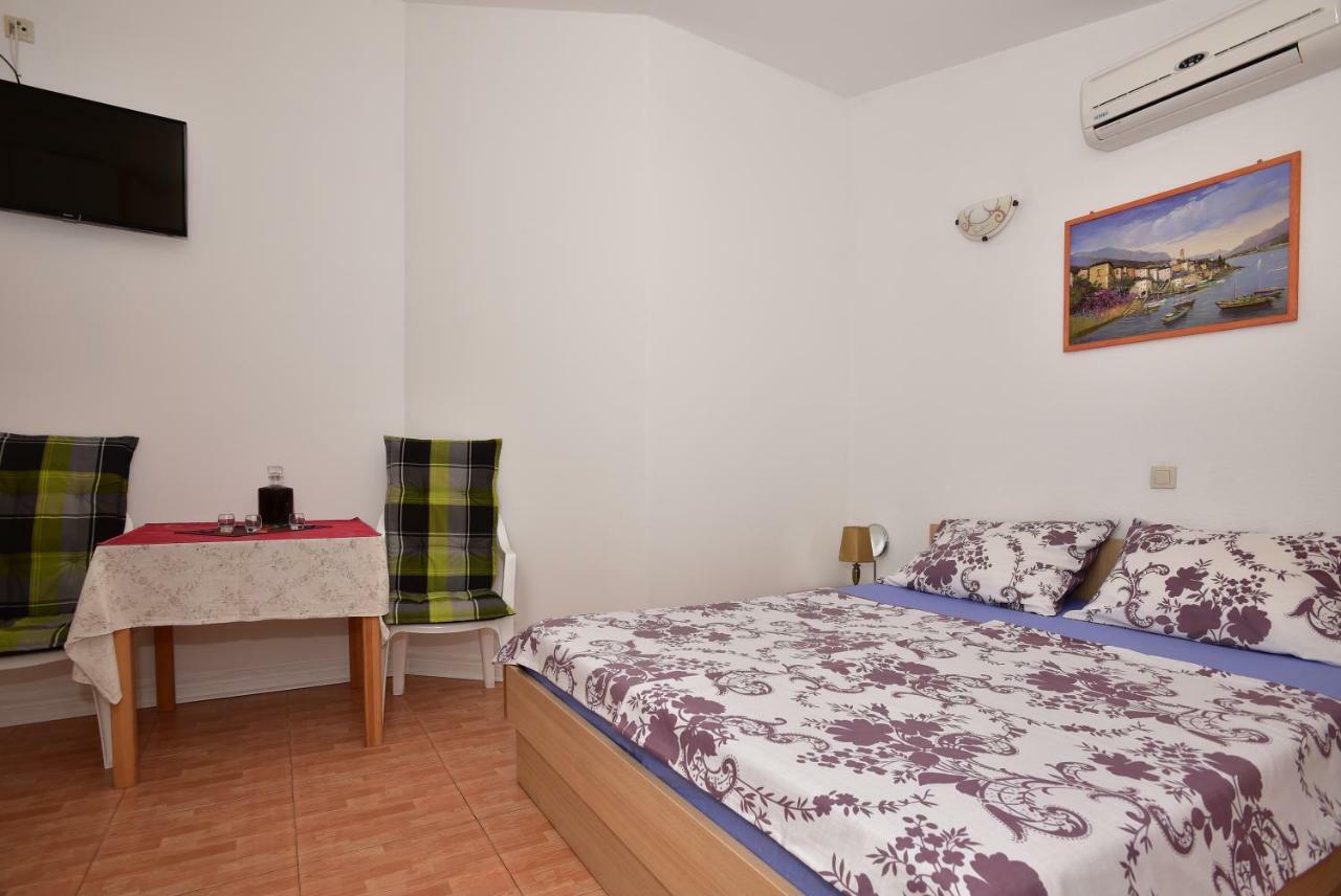 Studio Apartments Antonio ماكارسكا المظهر الخارجي الصورة